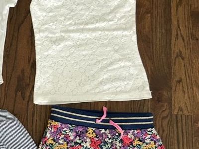 Cute Boden Floral Skirt and top girls size 6/7.