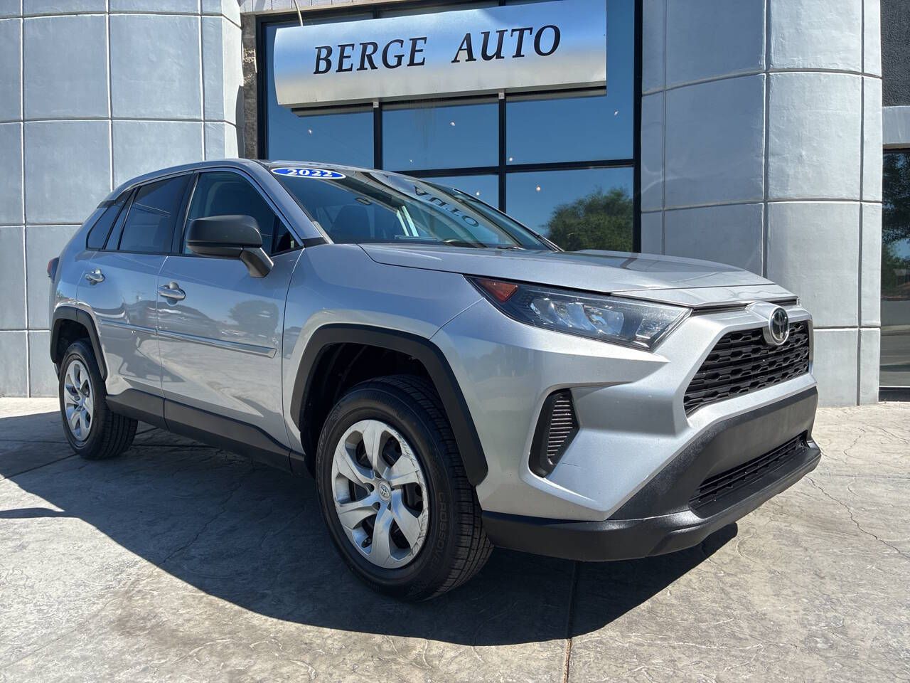 2022 Toyota RAV4 LE