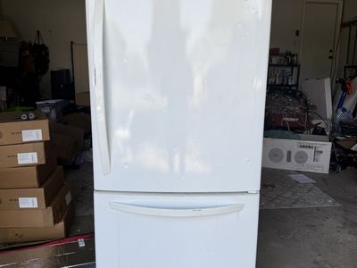LG White Bottom-Freezer Refrigerator