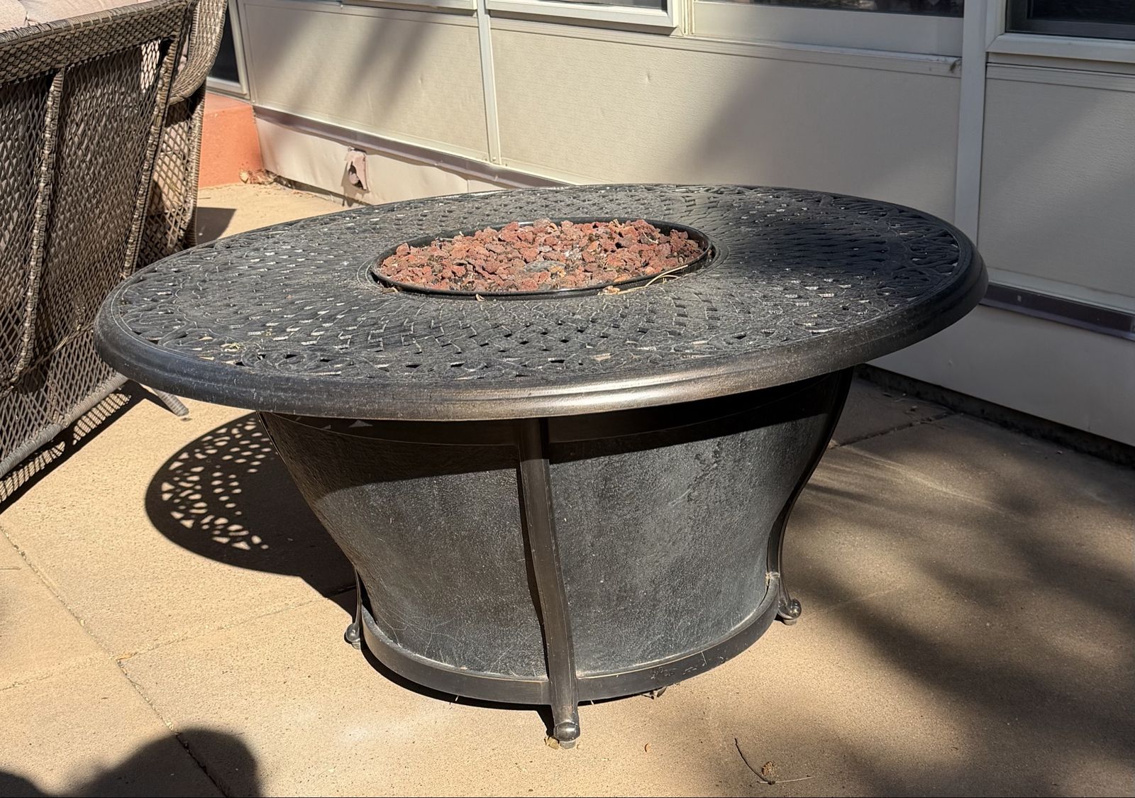 Outdoor Round Metal Fire Pit Table with Lava Rocks - Patio Heater