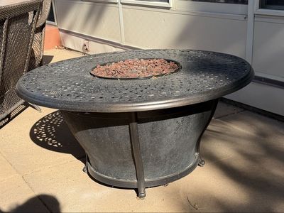 Outdoor Round Metal Fire Pit Table with Lava Rocks - Patio Heater