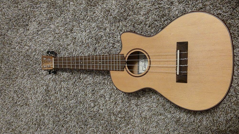 Cordoba 24t-CE Ukulele with Electronics