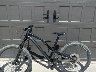 2021 Specialized Stumpjumper Alloy 29 - Medium