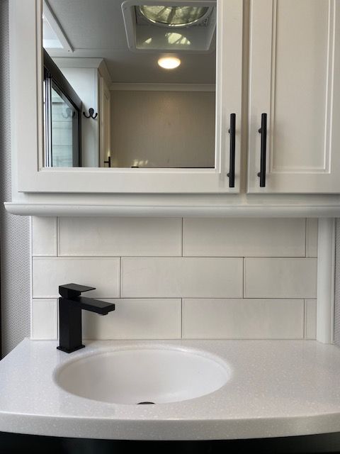 Main image 13