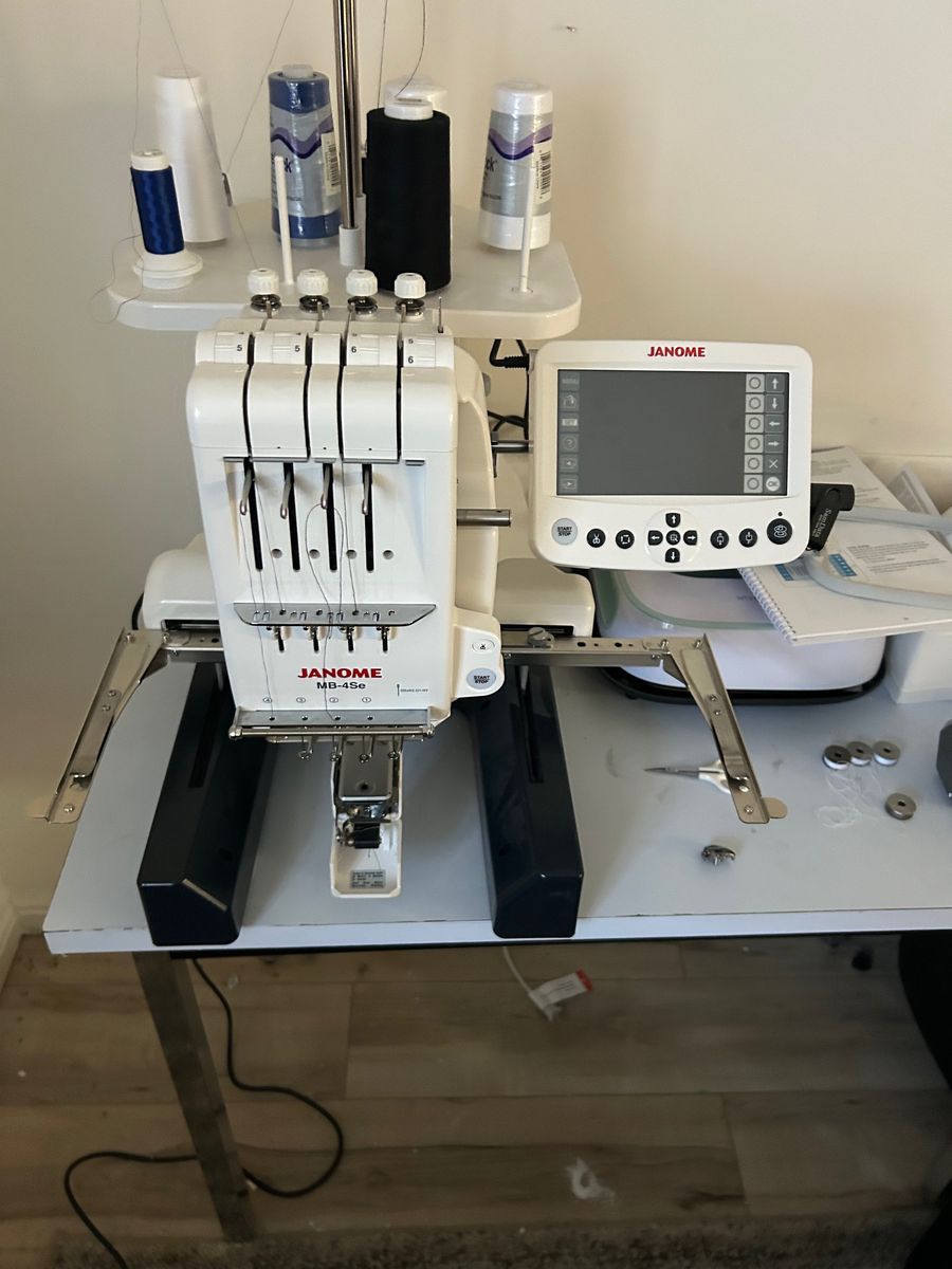 Embroidery Sewing Machine, Janome MB-4se