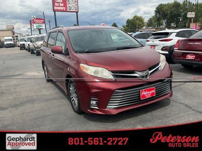 2018 Toyota Sienna XLE 8-Passenger
