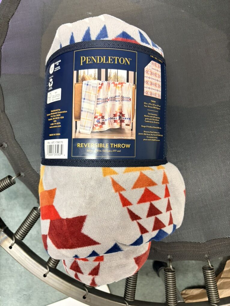 Pendleton Reversible Throw 50” X 70”