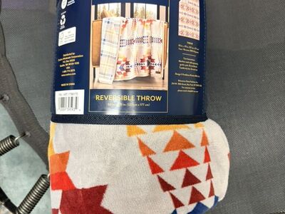 Pendleton Reversible Throw 50” X 70”
