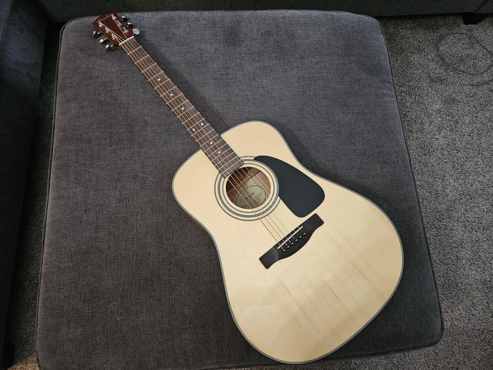 Fender DG-8S Acoustic Guitar