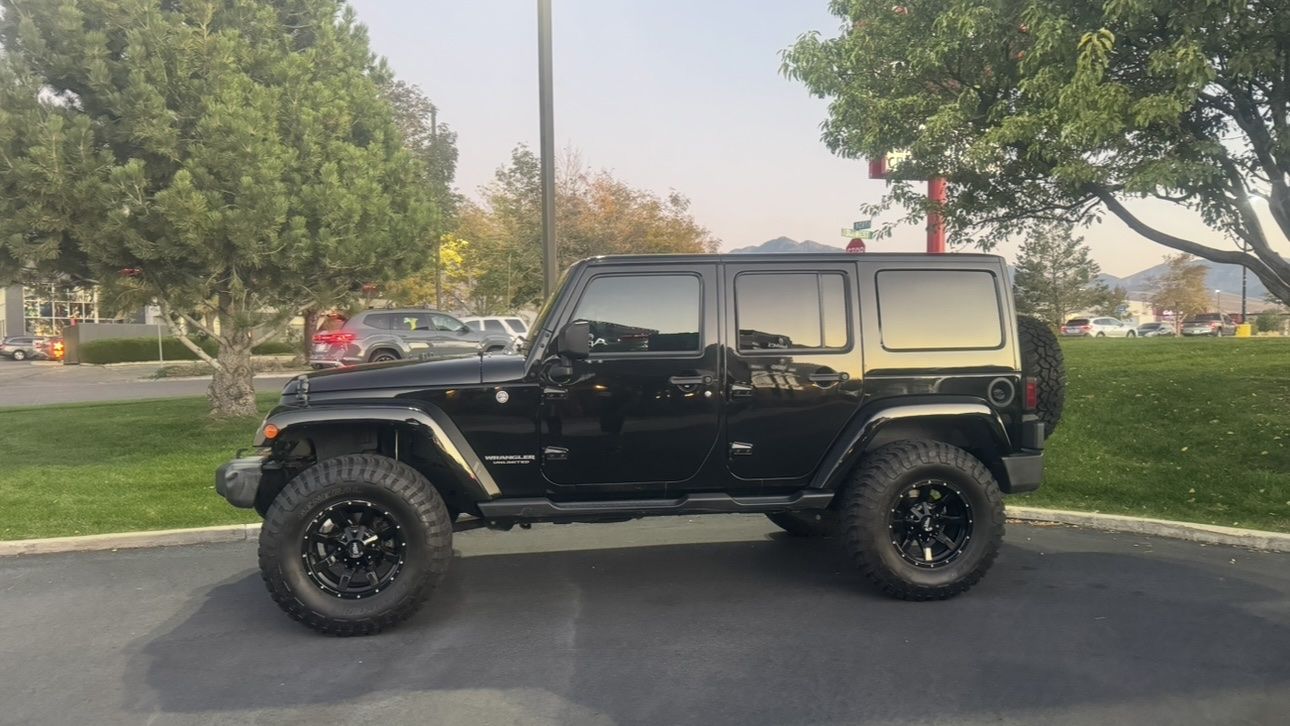 2016 Jeep Wrangler Unlimited Sahara