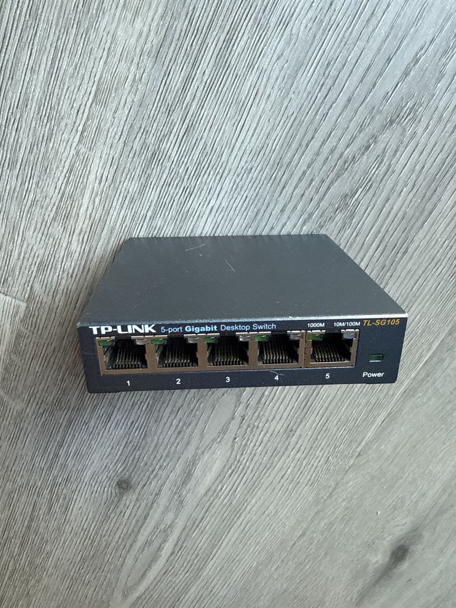 TP-Link TL-SG105 5-Port Gigabit Desktop Ethernet Network Switch with Power Adapter