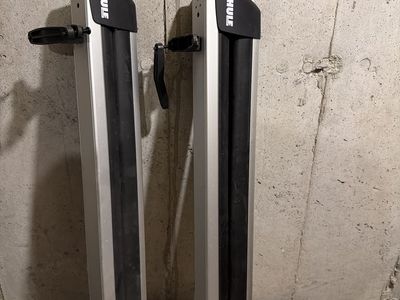 Thule ski rack / snowboard rack