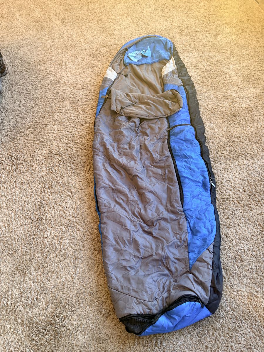 2 Sleeping Bags