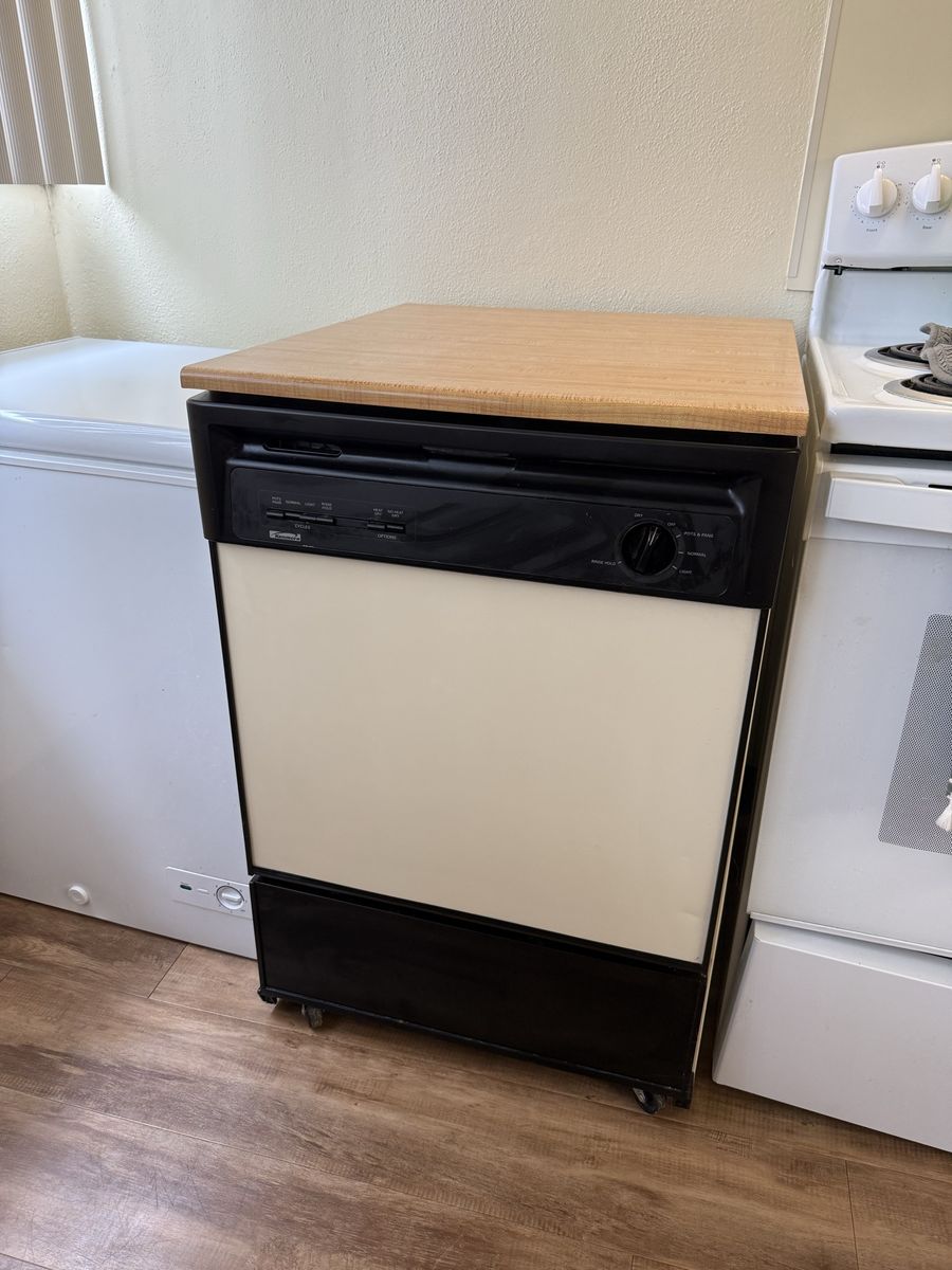Portable dishwasher