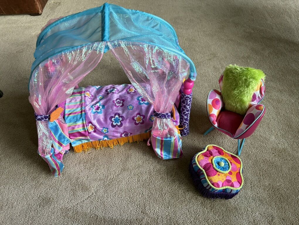 Groovy Girls Bedroom Set