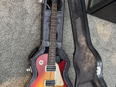 Epiphone Les Paul 100 Electric Guitar - Sunburst Finish with Hard Case