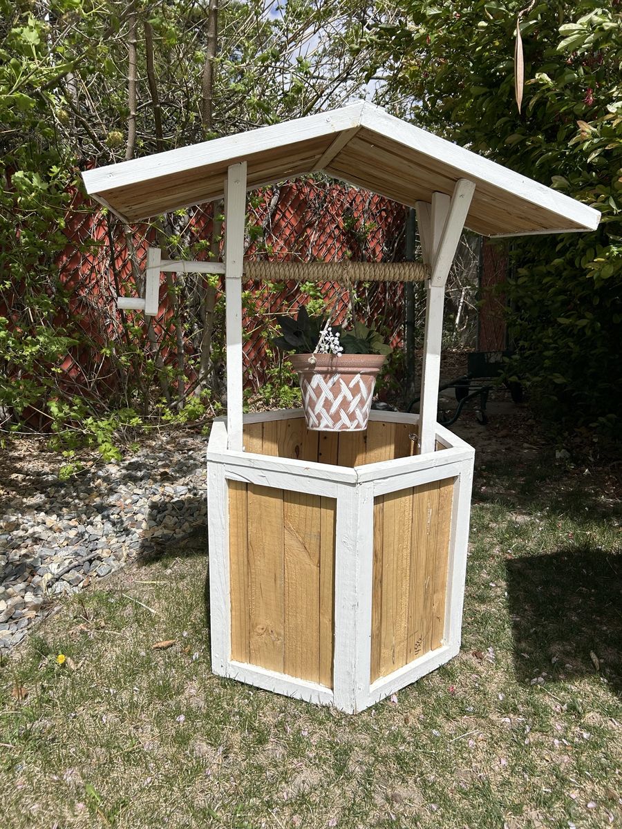 Cedar wishing  planter box