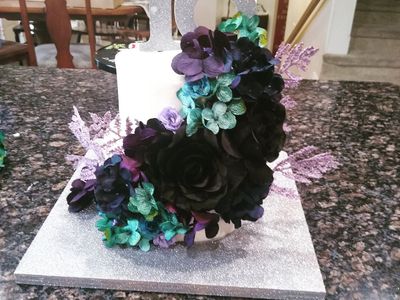 Cakes, brownies, cookies, cheesecake, cinnamon rolls