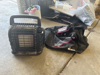Mr. Heater Hunting Buddy Portable Propane Heater with Carry Case - Camo