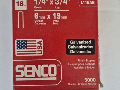 Senco 18 Gauge Galvanized Finish Staples 1/4" x 3/4" 5000 Count Box