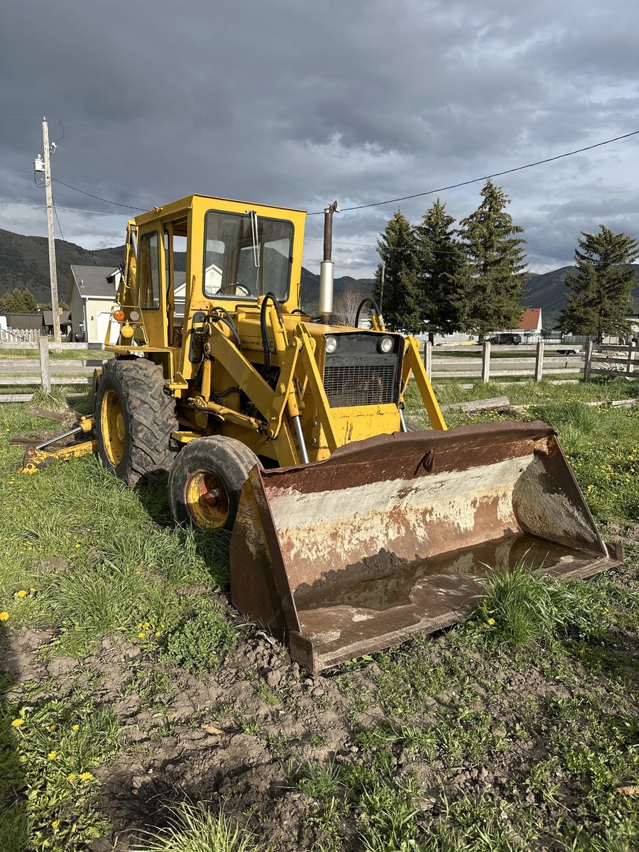 Case 680 backhoe