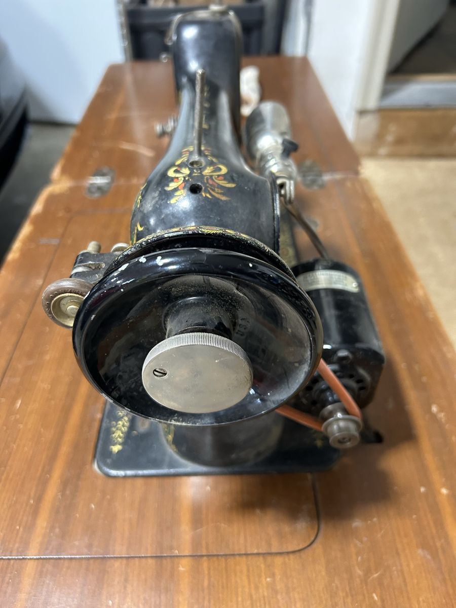 Main image 6