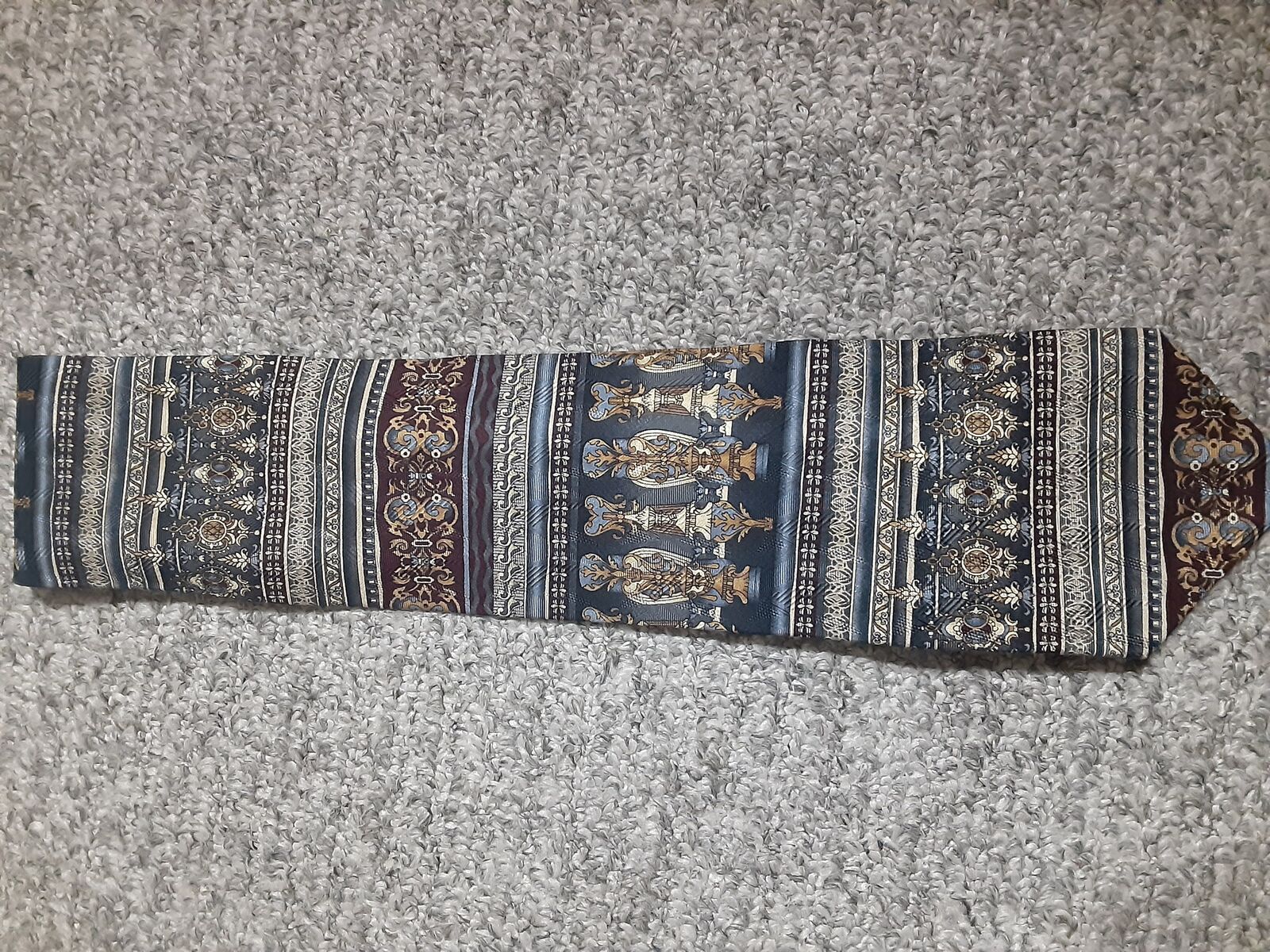 Daniel De Fasson Geometric Multicolor Egyptian Tie