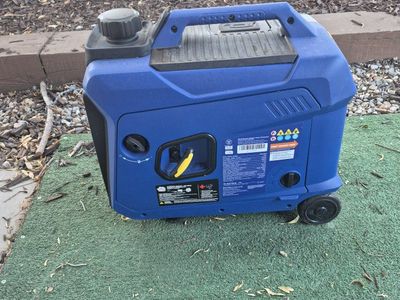 Westinghouse iGen4000c Inverter Generator 4000W Peak / 3300W Running -