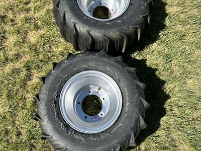 Paddle Tires
