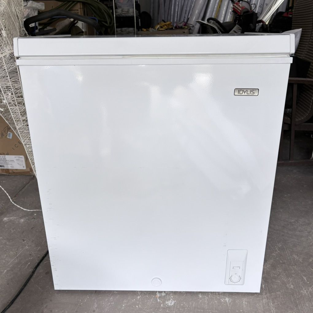 Chest Freezer 5 Cu. Ft.