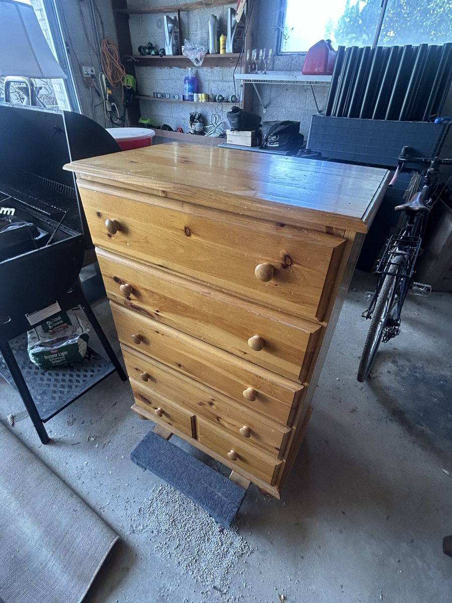 Wood Dresser 5-Drawer Chest - Natural Pine Finish
