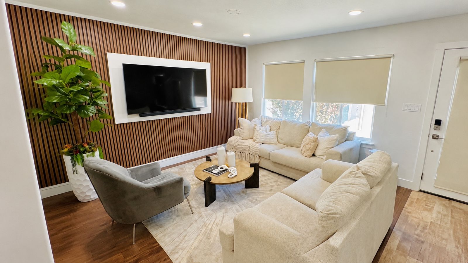 Sala Moderna Completa en Excelente Estado – Lista para tu Hogar