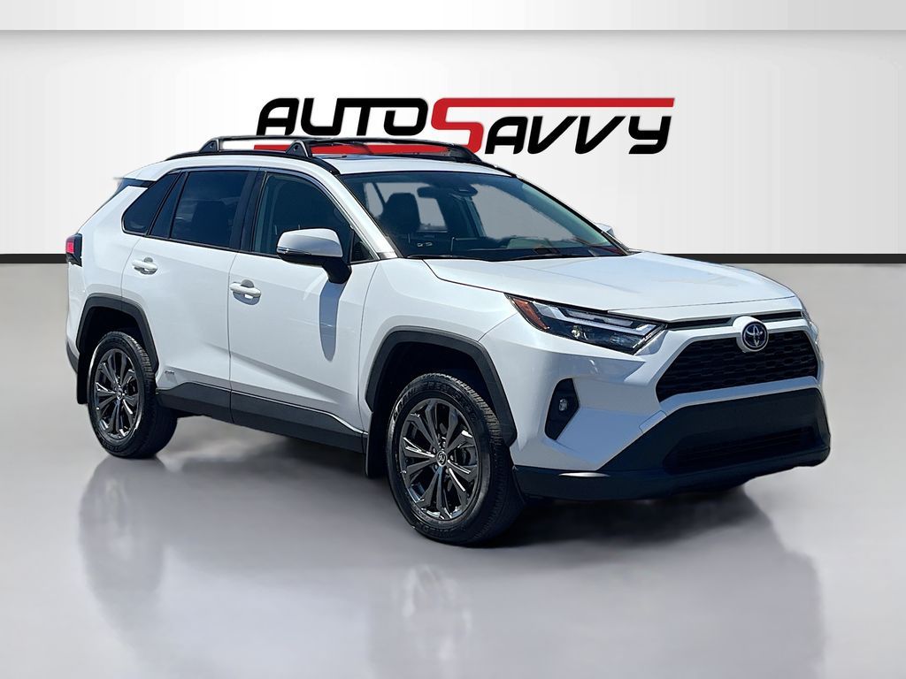 2024 Toyota RAV4 XLE Premium