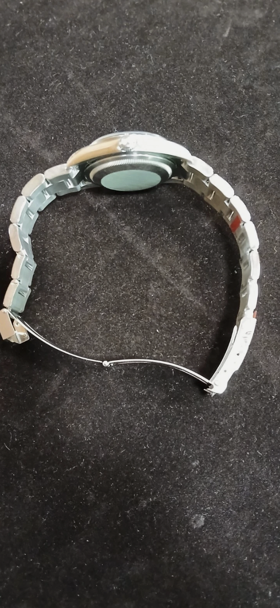 Main image 4