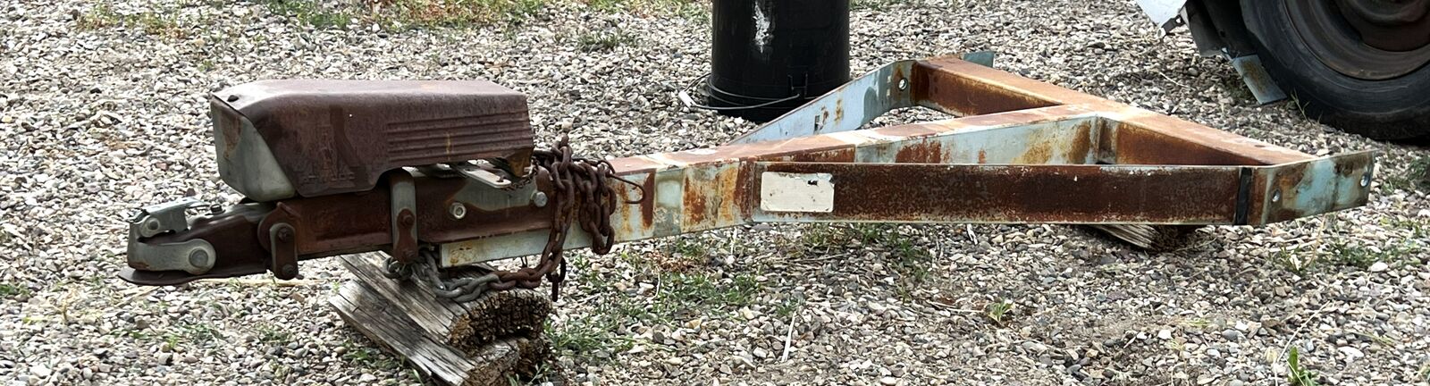 Trailer front metal piece and hitch tongue from boat trailer.  Heavy duty, good condition.