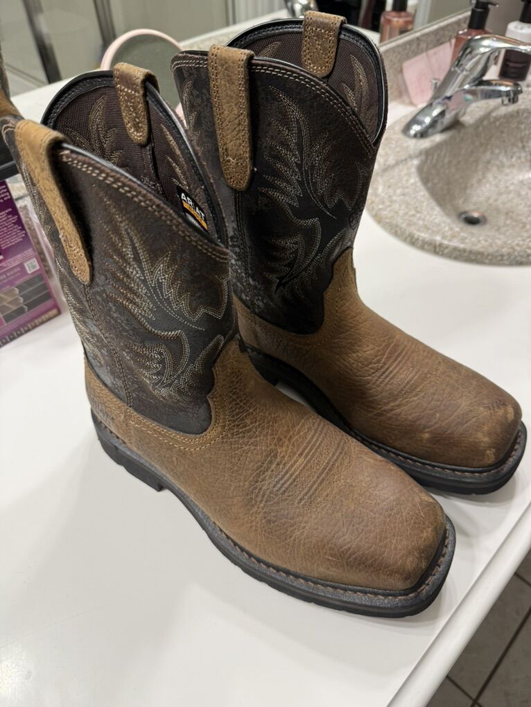 Ariat Boots Size 9