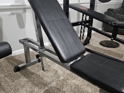 $40 Solid weight bench