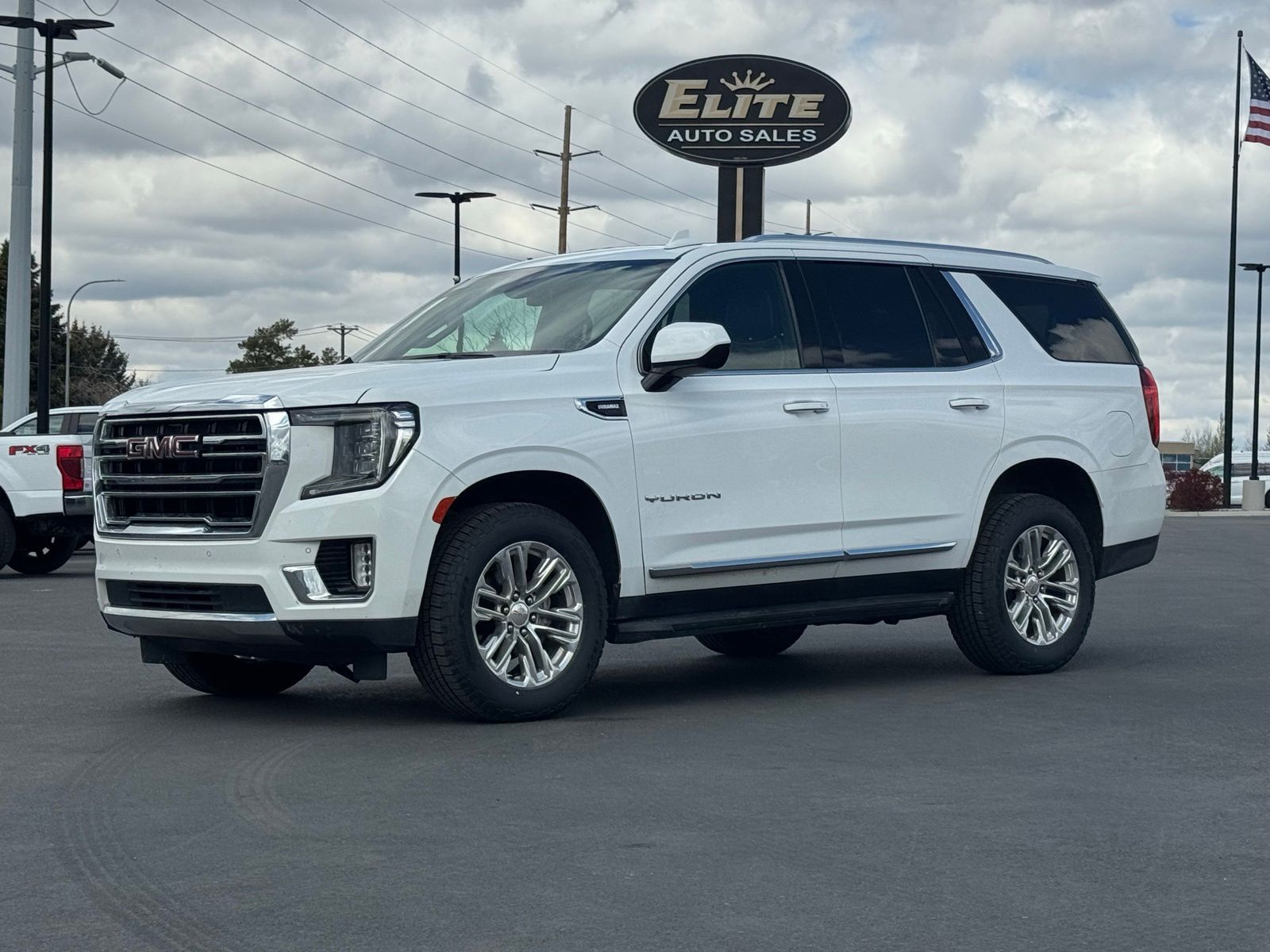 2021 GMC Yukon SLT