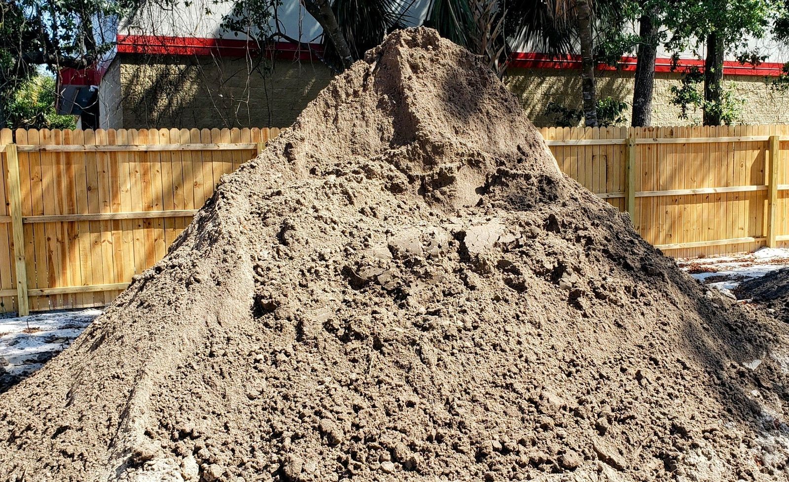 Free fill dirt