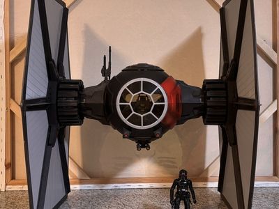 Star Wars Black Series First Order Special Forces TIE Fighter Vehicle with Pilot Figure