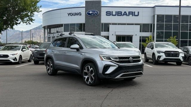 2022 Volkswagen Taos SEL 4Motion