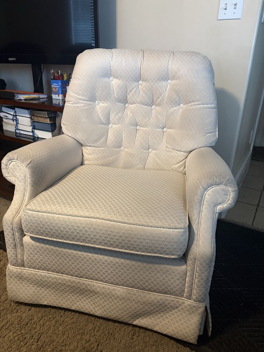 Vintage Tufted Upholstered Rocking chair with Skirt