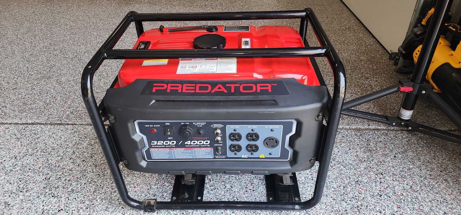 Predator 4000 Max / 3200 Running Watts Portable Gas Generator 212cc