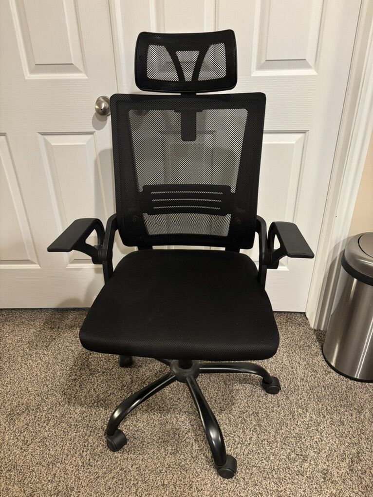 8 Chairs
