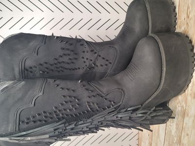 YRU platform cowboy boots