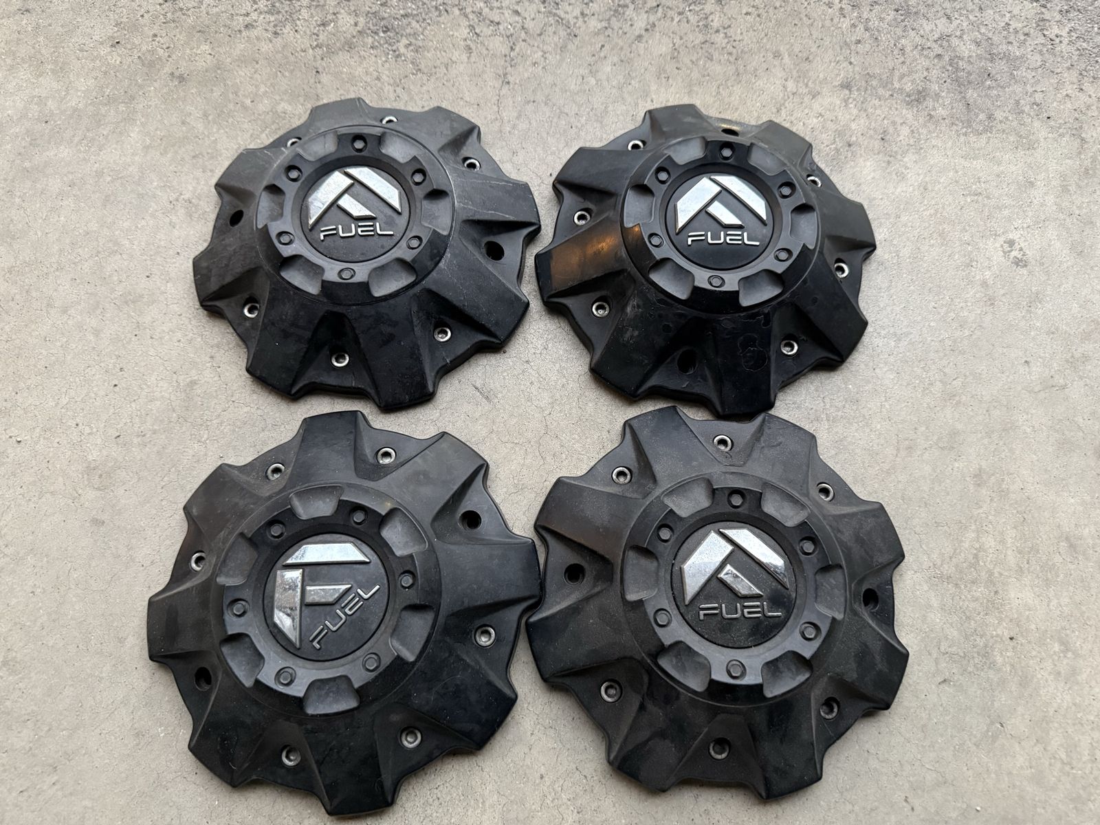 Fuel Off-Road CAP M-542/CAP M-447 Black Wheel Center Caps Set of 4, Used