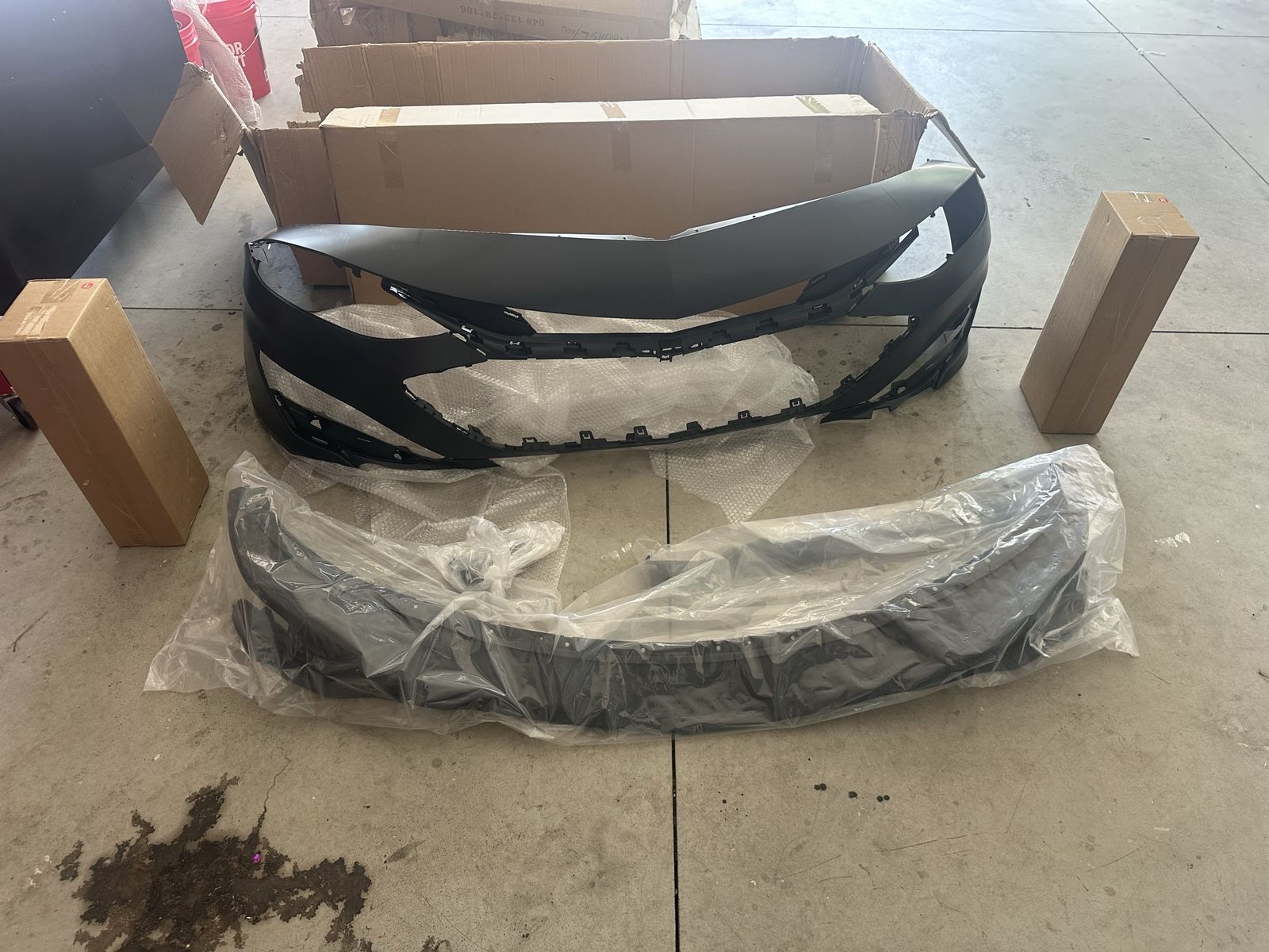 Front Bumper Replacement for 2019 2020 Chevy Malibu Primered