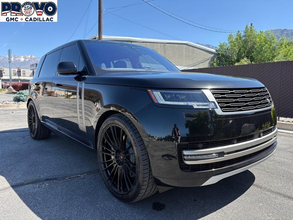 2023 Land Rover Range Rover P530 SE LWB