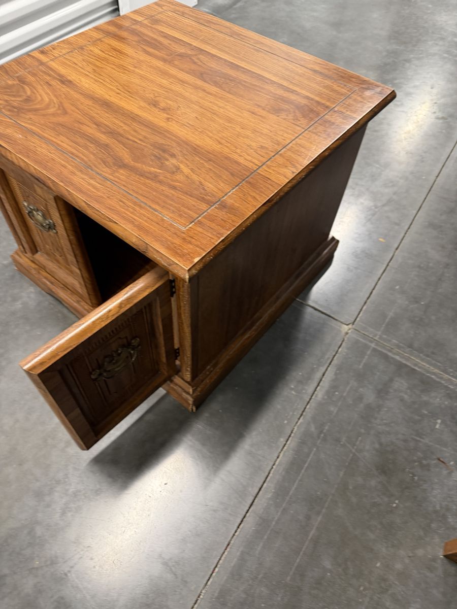 Main image 6