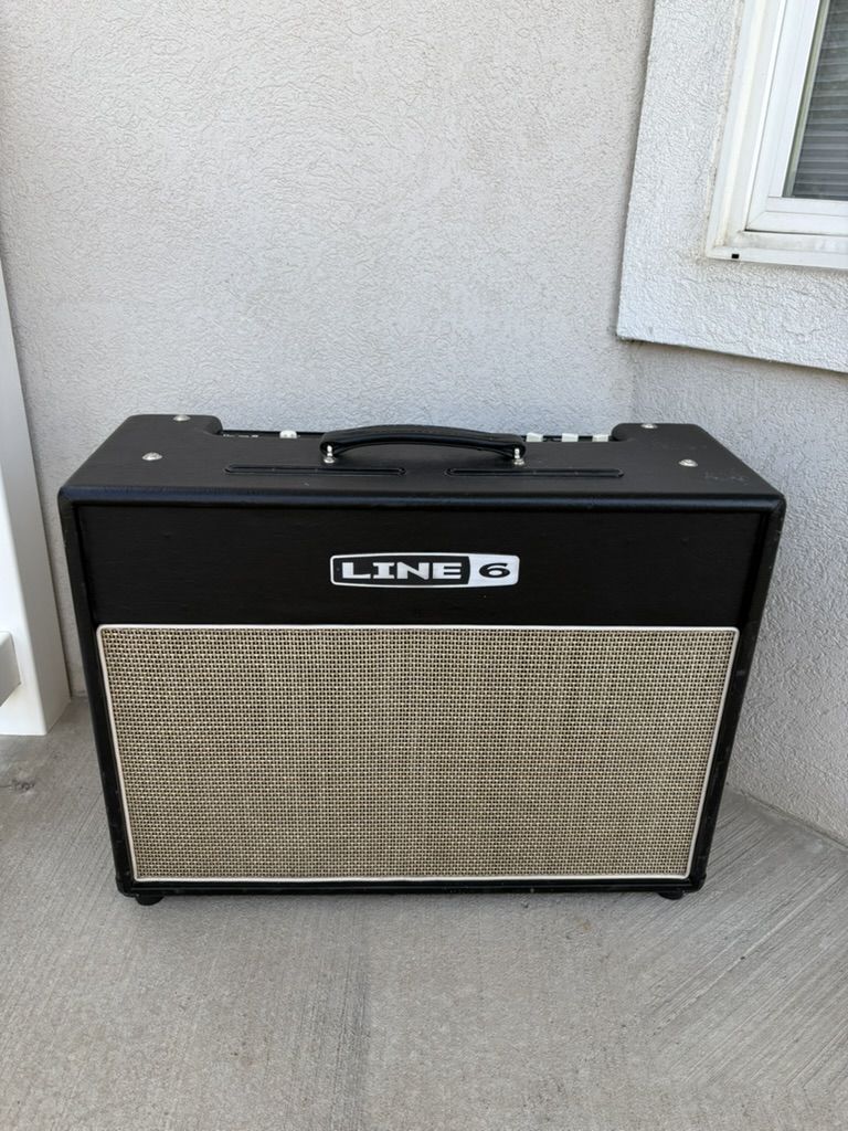 Line 6 Flextone III guitar amplifier